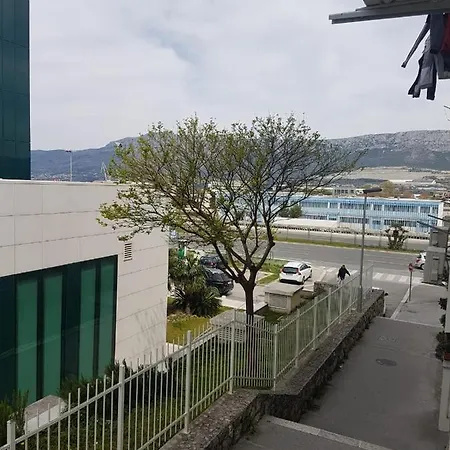 Juvella * سبليت